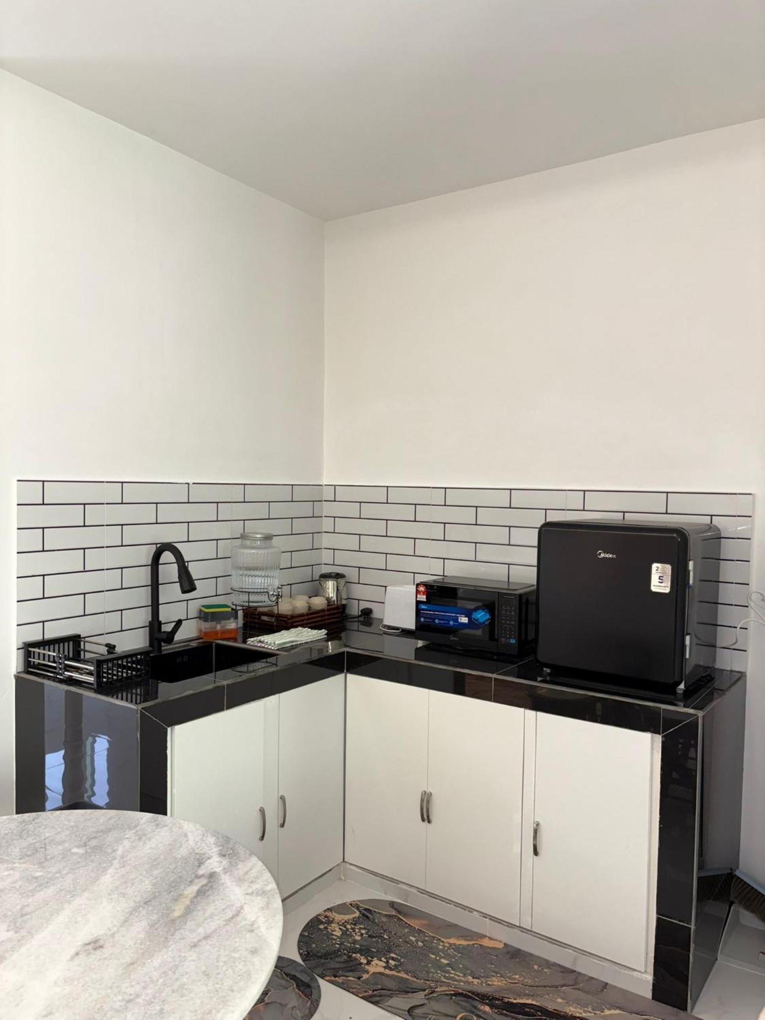 Eleven25 Roomstay Dungun Exteriör bild